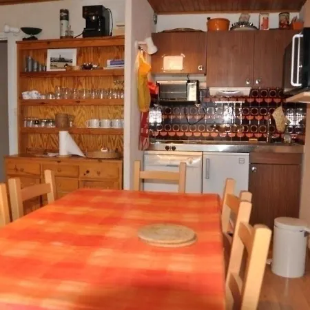 - 6 Pers, 52 M2, 3/2 Apartman *